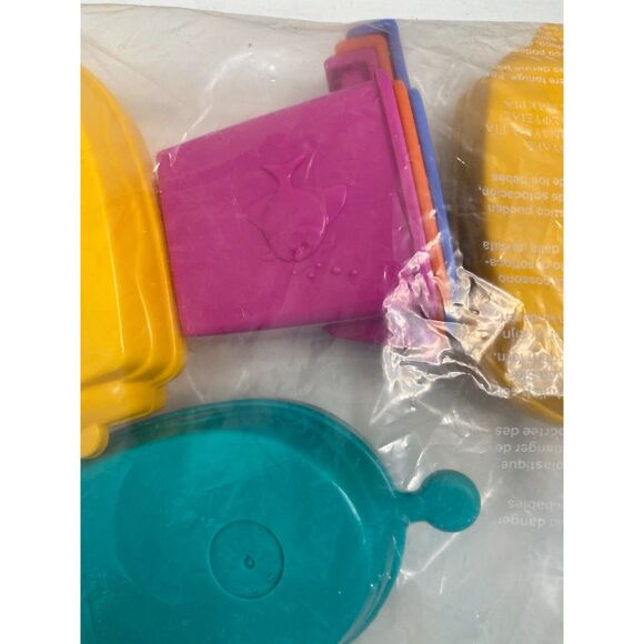 Vintage 1989 Fisher Price Interlocking Bath Toys Boats Cups NEW - Picture 3 of 3